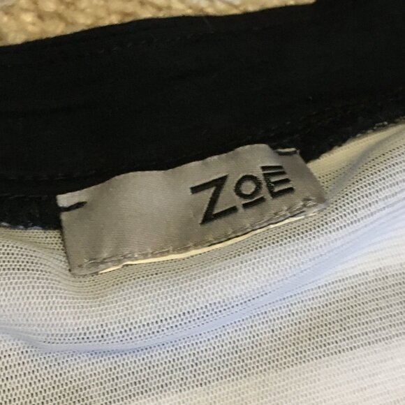 Retro Floral and Mesh Cross Lace Up Tee - Picture 10 of 16